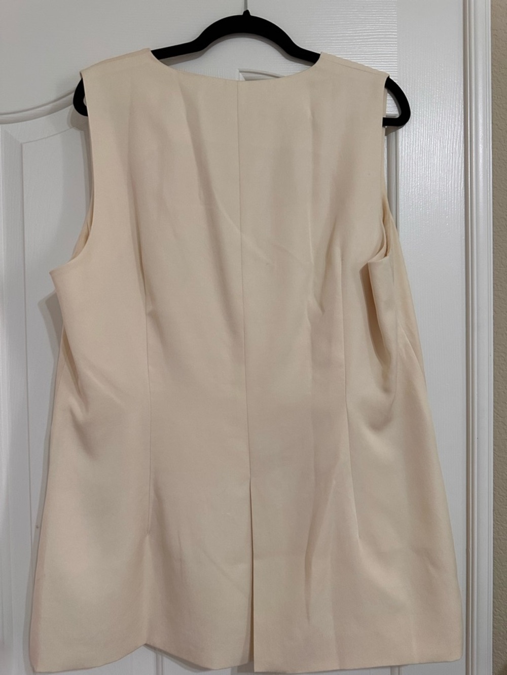 Reformation vest, size 1X - Picture 2 of 3